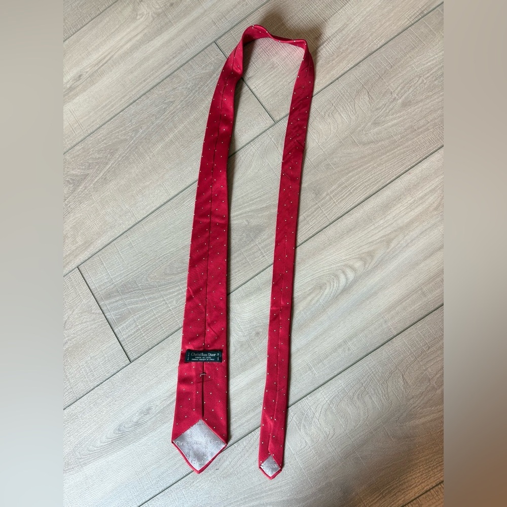 Christian Dior All Silk Elegant Red Silk Tie Made in Italy - Picture 7 of 7